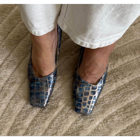 Bellini Blue Gold Croc Print Square Toe Heels Size 9. Angled toe box chunky heel - Picture 2 of 10